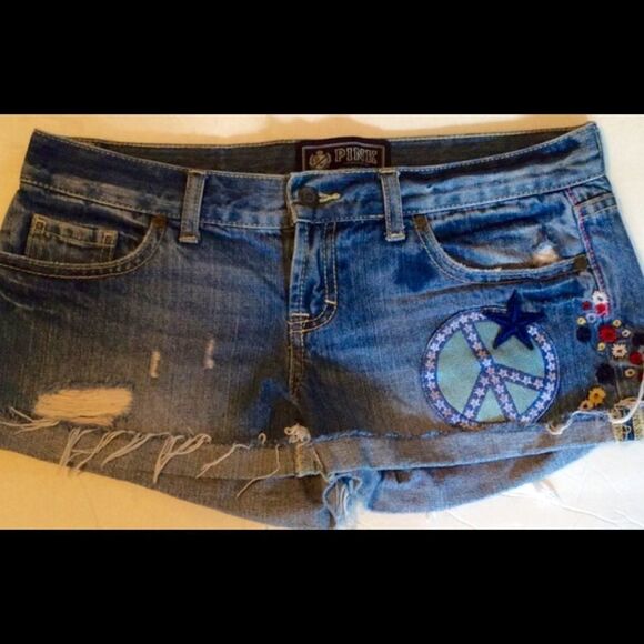 PINK VS Cut-Off Denim‎ Shorts - Picture 1 of 4